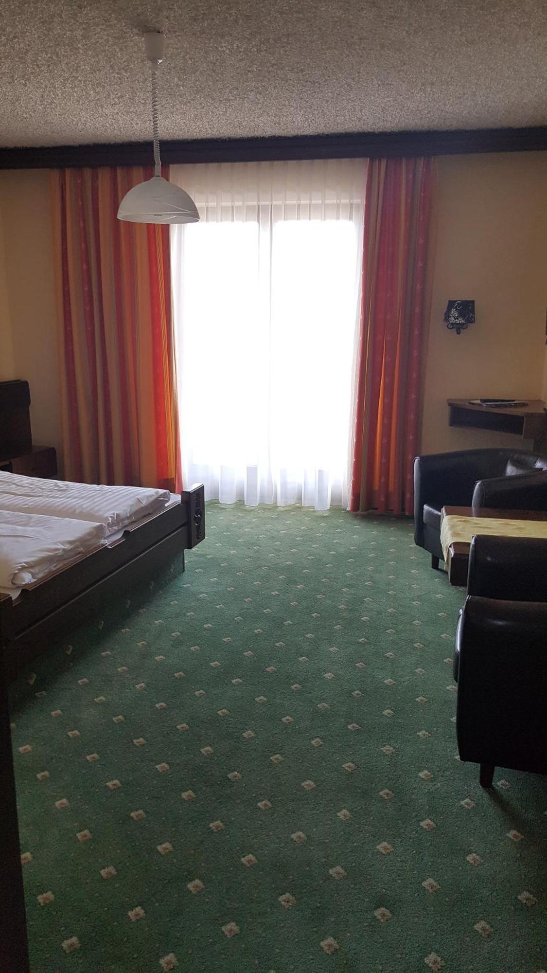 Hotel Kanz Филлах Экстерьер фото