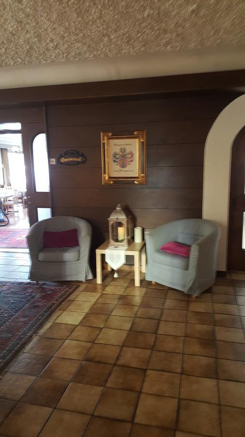 Hotel Kanz Филлах Экстерьер фото