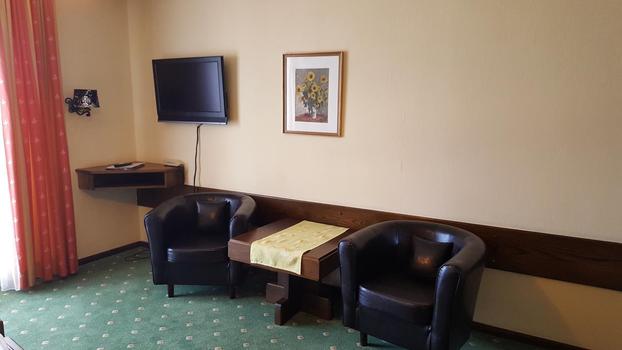 Hotel Kanz Филлах Экстерьер фото
